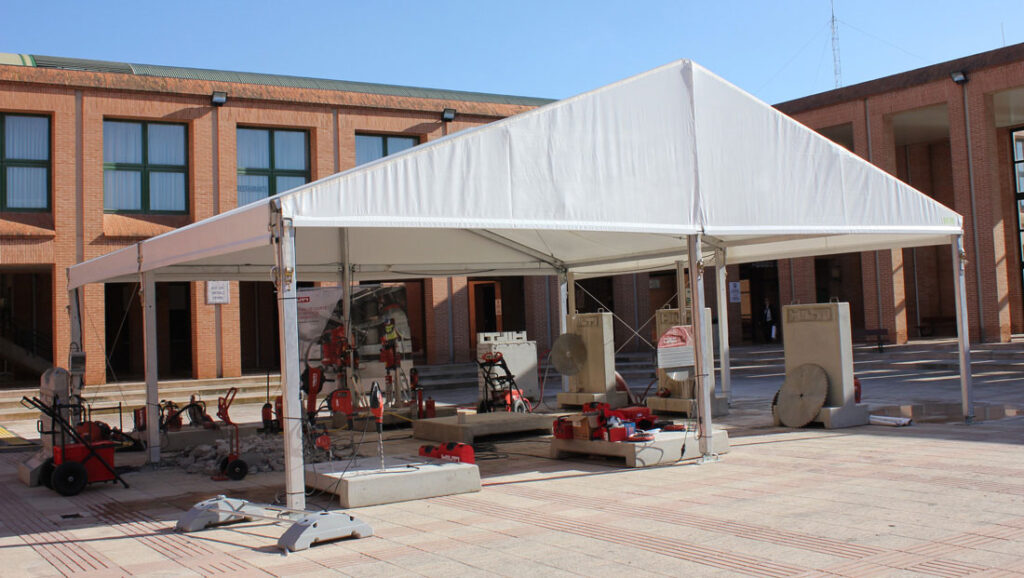 colocación carpas ferias Zaragoza